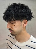 難波ツイストパーマメンズスパイラルパーマフェザーショート色気