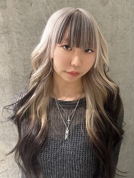 モニカ(MONIQA) ホワイト×ブラウン