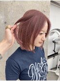 大人ボブ　ピンクカラー　ハイトーン