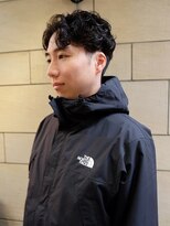 ノフ(knof)&nbsp;センターパート × フェザーパーマ風  × 無造作パーマ