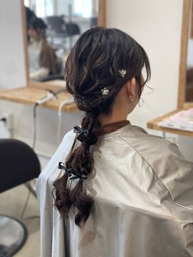 エイト オキナワ 沖縄新都心店(EIGHT okinawa) ゆるふわ編みおろしアレンジ