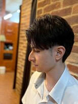 ミリオンバックス 御徒町店(Million Backs)&nbsp;御徒町/刈り上げセンターパート/波巻きツイストスパイラル