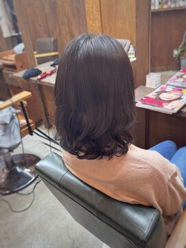 コモレビ(komorebi) 【山本智文】ミディアムコテ巻き風パーマ