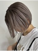 グレージュ/ボブ/シャドウルーツ