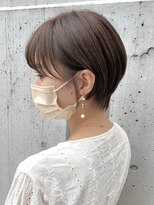 アッシュ 祐天寺店(Ash)&nbsp;ナチュラルピンクベージュの耳掛けしてもハゲないひし形小頭ヘア