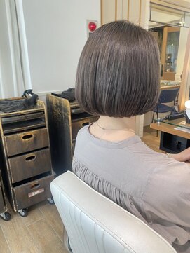 ネオリーブ チロル 横浜西口店(Neolive CiroL.) 艶髪　スッキリ　ショートボブ