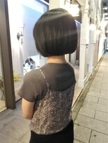 イーエムエー プレミアムビューティーサロン 栄店(e.m.a PREMIUM BEAUTY SALON) 丸みワンレングスボブ