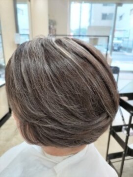 エイチ エアー ダヴ H air DAV調布北口 白髪ぼかしハイライト