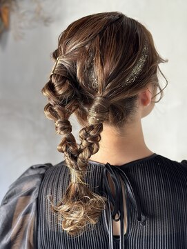 ウィロウ(WILLOW) 2023SS/ hairmakeWILLOW　ツイン×ワン編み