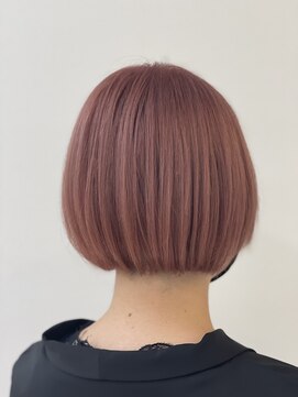 シュカブラ スパングル(Skovla Spangle) ボブ/ピンクベージュ/ツヤ髪