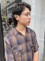 ヘアー アイス ルーチェ(HAIR ICI LUCE) サイドパートウルフツーブロックハードスパイラルパーマ / 井上