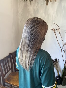 イング(ing) pale gray