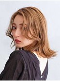 肩下ワンレングスボブ×ブリーチカラー