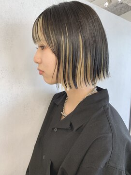 イリ 心斎橋(ili) アンブレラカラー