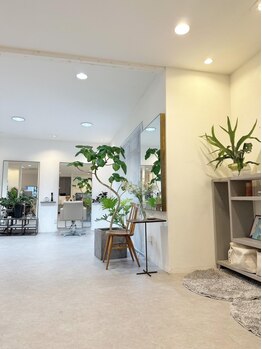 ラナイ ヘア メイク スペース(Lanai hair make space)の写真/≪女性スタッフonly☆≫大人女性の心をくすぐる可愛すぎる隠れ家サロンLanai☆キッズスペースあり！