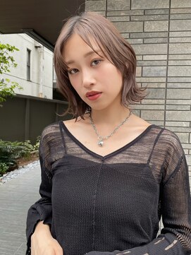 トルネード(TORNADO) ウェービー外ハネボブ グレージュボブパーマ t923