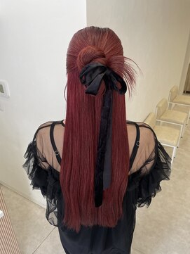 ディティカレスト(Dityca rst) タイトなカチモリハーフアップ♪