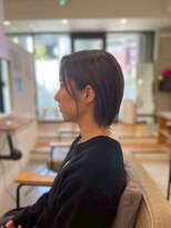 ウルラボ(ULULABO)&nbsp;切りっぱなしボブ、グレーカラー