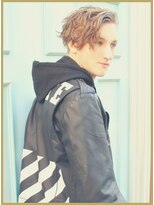 ジジバイワースホワイル(jiji by WORTH WHILE) アッシュブラックウルフマッシュパーマハイライト波巻きショート