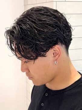 オーシャントーキョー 仙台(OCEAN TOKYO) センターパートラルフカールサーフカール黒髪ツーブロック