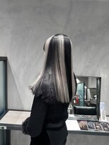 ヴァーディ オモテサンドウ(Vardy omotesando)&nbsp;ホワイトシルバー×ブラック　デザインカラー