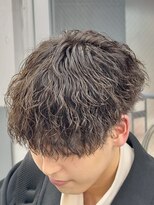 オーバル ジングウマエ(OVARL jingumae) 縦落ちパーマツイストスパイラルシャドウパーマ