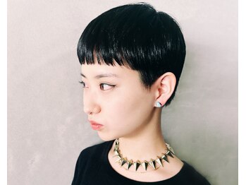 イデア(idea)の写真/【栄/久屋大通】顔周りレイヤーで垢抜け☆すきバサミを使わない独自カットで構築された奥行きショートが◎