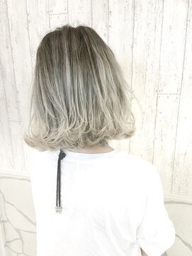 アンク クロス 吉祥寺店 ホワイトベージュグラデーション