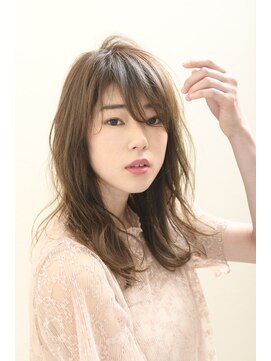 アームスヘアー(ARMS HAIR) 軽やかミディ×カーキグレー