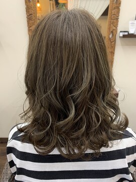 パチャールヘアー(PACAR HAIR) ミントベージュ☆ミディカール