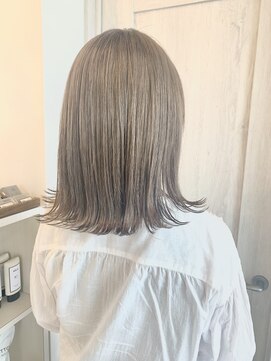 アルル(ARLE) 【ARLE/伊島町】White Beige