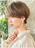 耳掛けマッシュショート／アッシュベージュ／表参道／40代50代