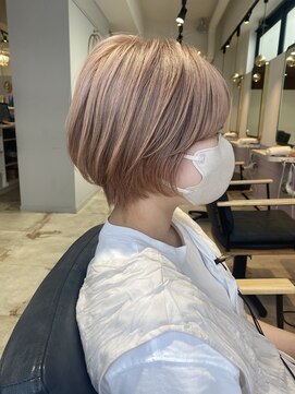 ネオリーブエクラ 上野御徒町店(Neolive eclat) ピンクベージュ☆ ショートヘア☆