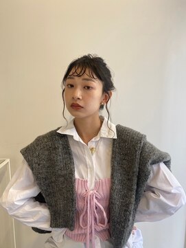 フィット ヒュー 千葉(fit hue) 黒髪/オリーブグレー/ココアベージュ/小顔/クラゲヘアー