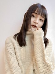 小顔　ぱっつん　ストレート　