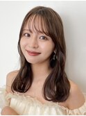顔周りレイヤーカットくびれヘアミルクティーベージュカラー