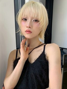 ユーフォリア 新宿店(Euphoria) 大人可愛い20代30代40代50代ウルフレイヤーボブ丸みショートボブ