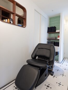 ダックヘアー(DaK hair)の写真/忙しい毎日に、やさしいフルフラットスパで深いリラックス、極上の休息を。血行促進・眼精疲労にも効果的◎