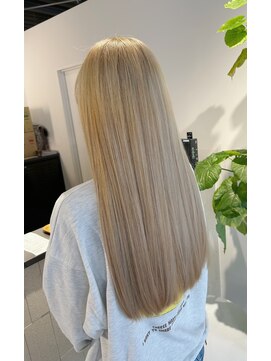 ギネス(Giness) メルティカラー フェミニンロング 似合わせカットウェーブミデ