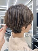 後頭部の丸み × 襟足の締まりで作る美シルエット
