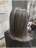 23. バレイヤージュ/ボブ/グレージュ/艶感/ダブルカラー