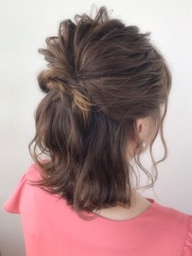 ヘアーアンドスパ フェリーチェ ミチ 野田屋町店(HAIR&SPA felice MICHI) ハーフアップミディ