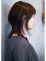 リュニック(Ryunic) くびれたフォルムが素敵なレイヤースタイル