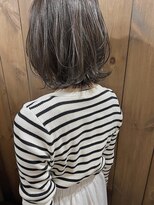 バンビ プライベート サロン(Bambi private salon)&nbsp;くびれミディアムレイヤー*アッシュベージュカラー