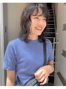 ポーズ(PAUSE) ウルフパーマ