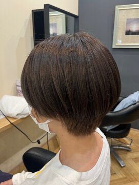 アルター(aL ter) コンパクトショート×ベージュカラー