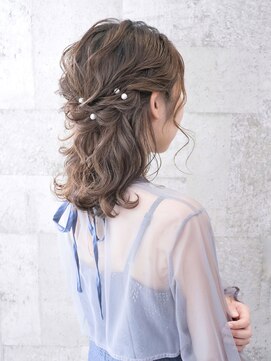 アムールマヤ ゆるふわハーフアップ　波ウェーブ　結婚式お呼ばれ