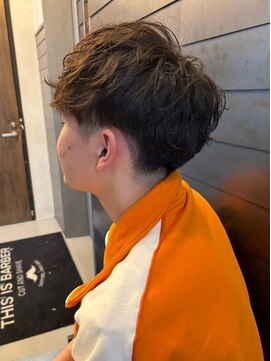 ディスイズバーバーセカンド(THIS IS BARBER 2nd) マッシュショート ニュアンスパーマ 束感 ツーブロック