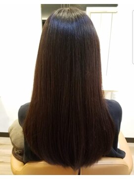 トランクゥイル(TranQuil) ダークグレージュ大人かわいい艶感ロング×小顔カラー♪