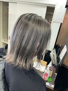 アイズ 本厚木(AIZU) シャドウルーツ